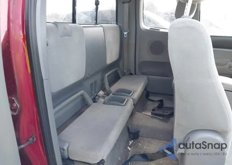 2005 Toyota Tacoma Base V6 z USA, uszkodzony, nr VIN 5TEUU42N45Z114953